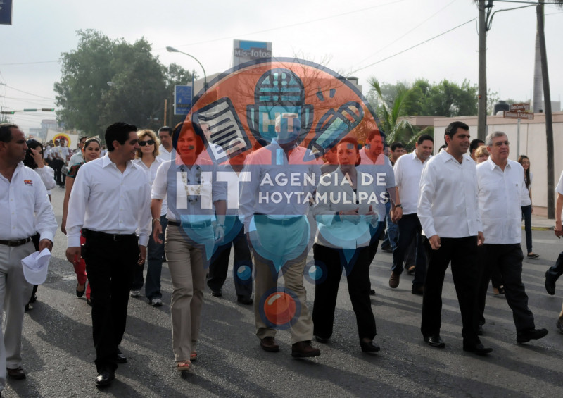 Encabezan candidatos del PRI desfile del 1 de mayo en Victoria