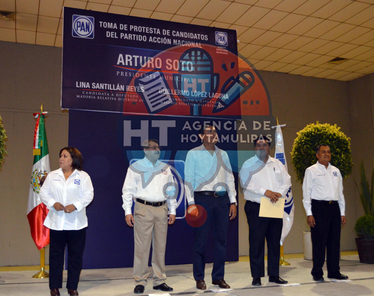 Entrega de constancias PAN