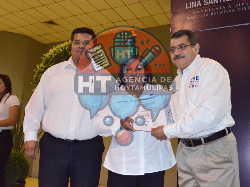 Entrega de constancias PAN