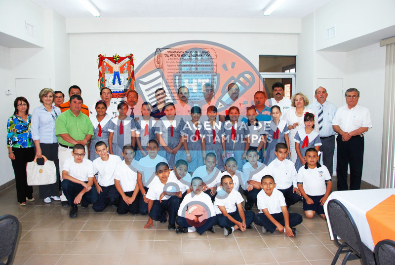 Reconocen a ni�os de Miguel Alem�n por concurso nacional de banda