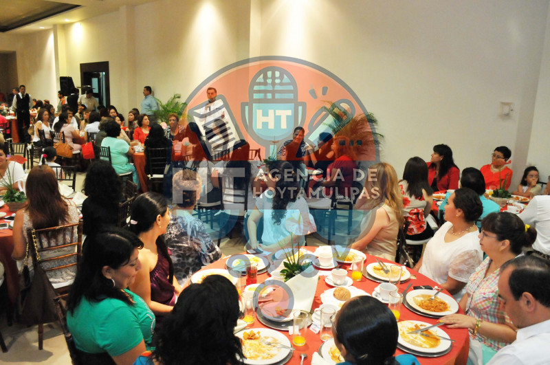 Festejo de la Secretar�a de Salud