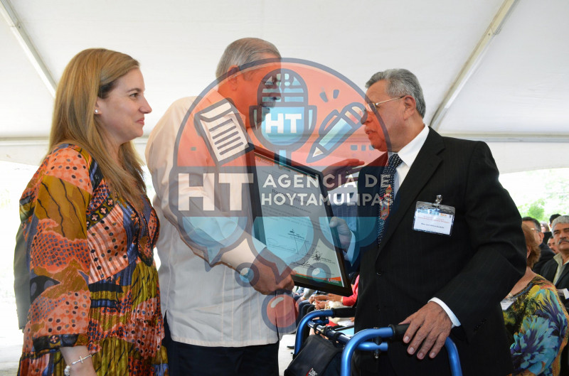 Entronizaci�n- Magisterio