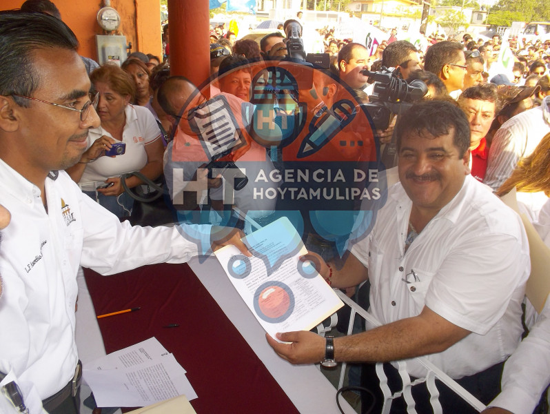 Armando Lpez Flores 