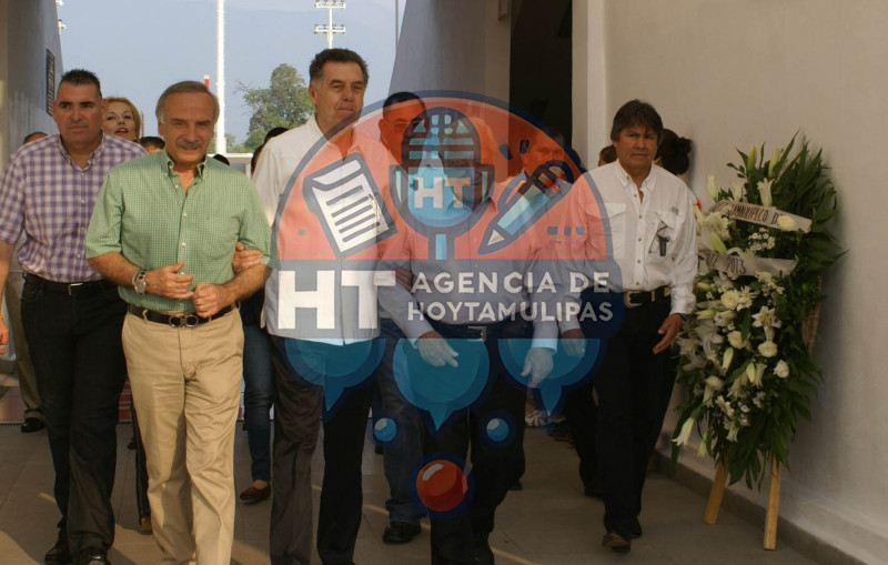 Homenaje a Teresita Trevi�o