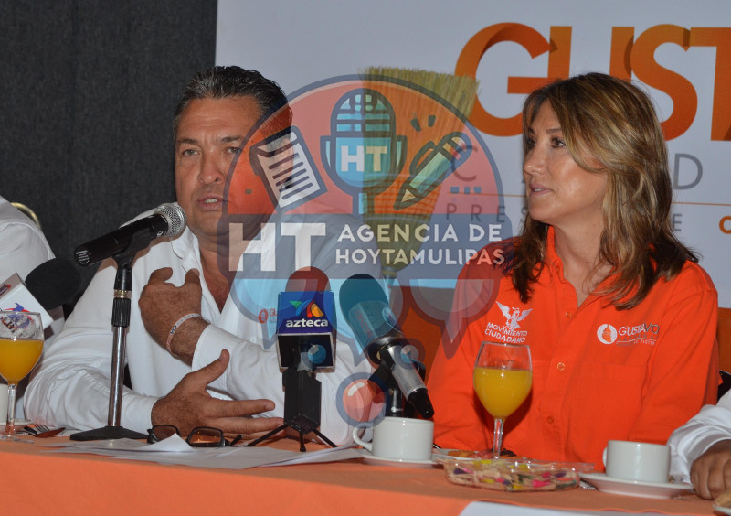 Rueda de prensa Gustavo Crdenas 