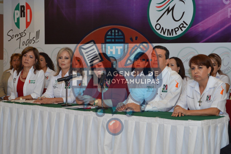 Gira de trabajo Senadora Diva Gastlum Bajo