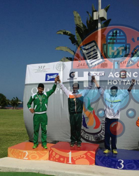 V�ctor Hugo Berrones