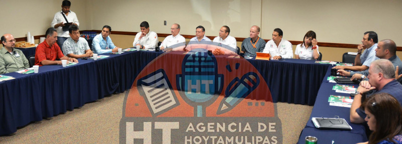 Salvador Trevi�o y AMM