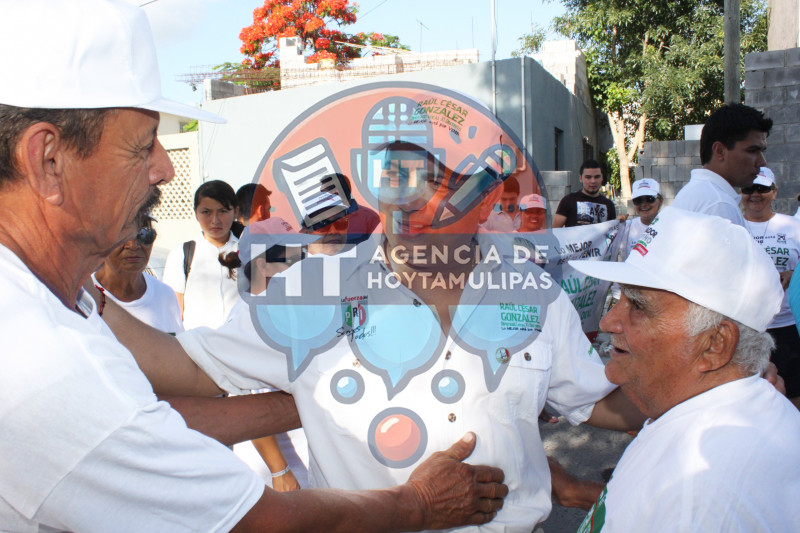 Ra�l C�sar Gonz�lez