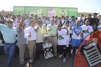 Alejandro Etienne Llano