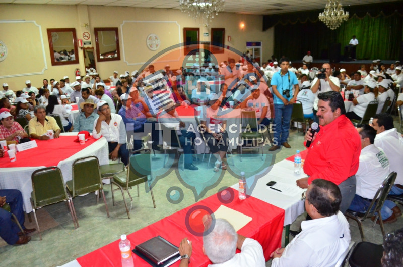 Armando L�pez Flores