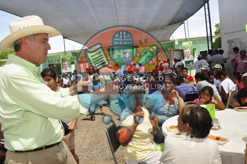 Alejandro Etienne Llano