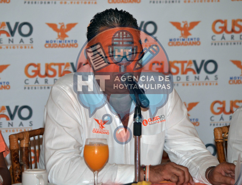 Rueda de prensa Gustavo C�rdenas 