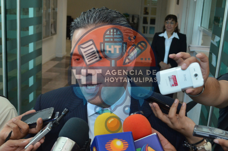 Carlos  Sol�s G�mez