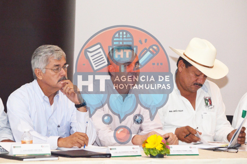 Reuni�n de alcaldes y diputados