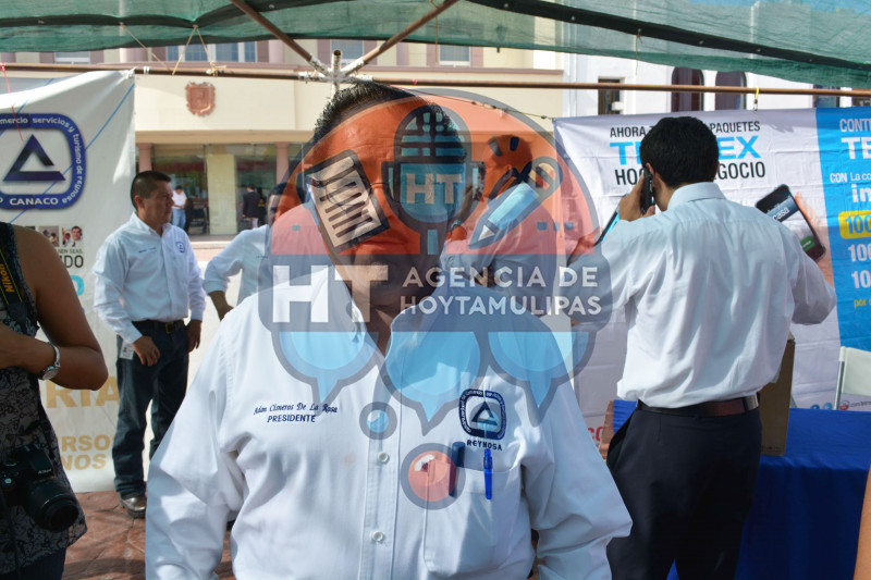 Ad�n Cisneros De la Rosa