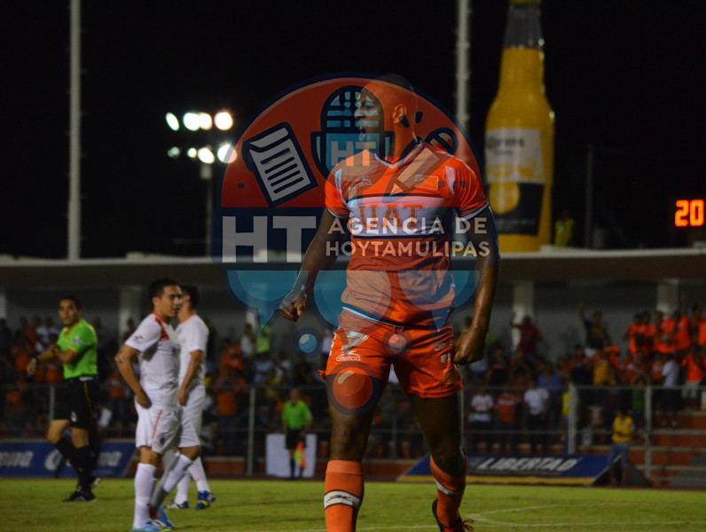 Correcaminos  vs Delfines del Carmen 