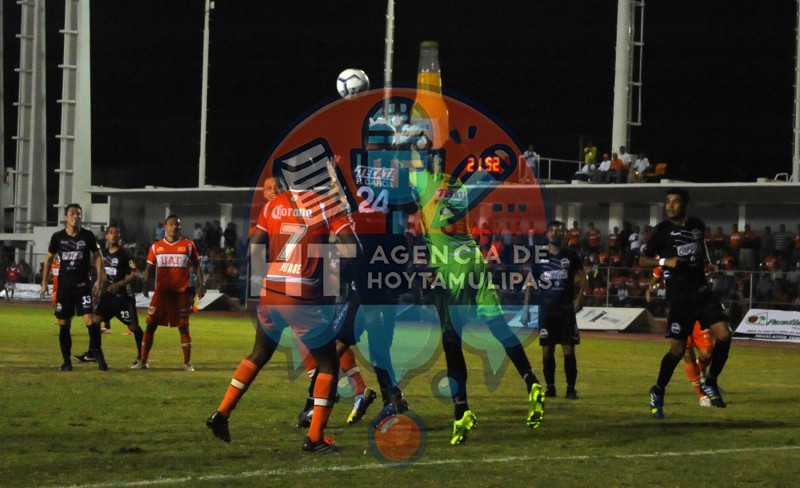 Correcaminos vs Lobos BUAP