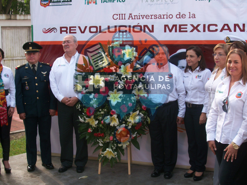 Homenaje a la Revolucin