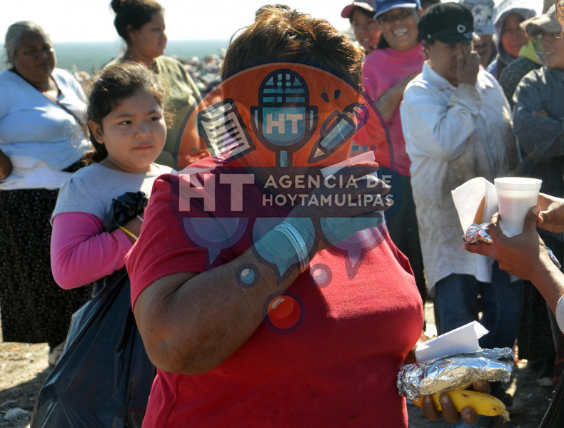 Ayudan a los  ms necesitados