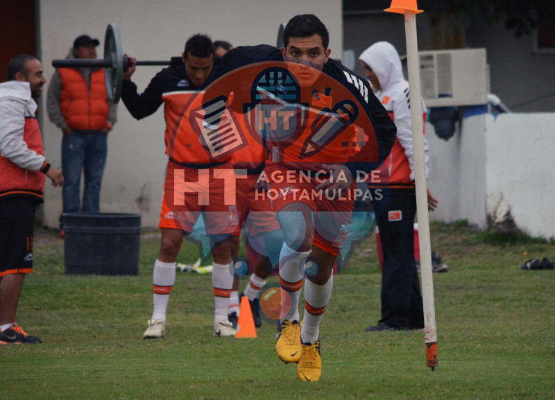 Entrenamiento Correcaminos 