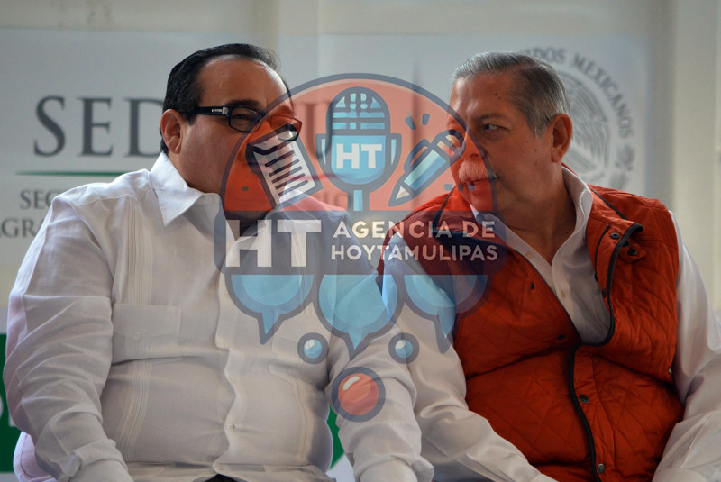 Entregan apoyos en Ciudad Victoria 