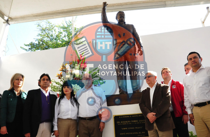 Festajan natalicio de Rodolfo Torre
