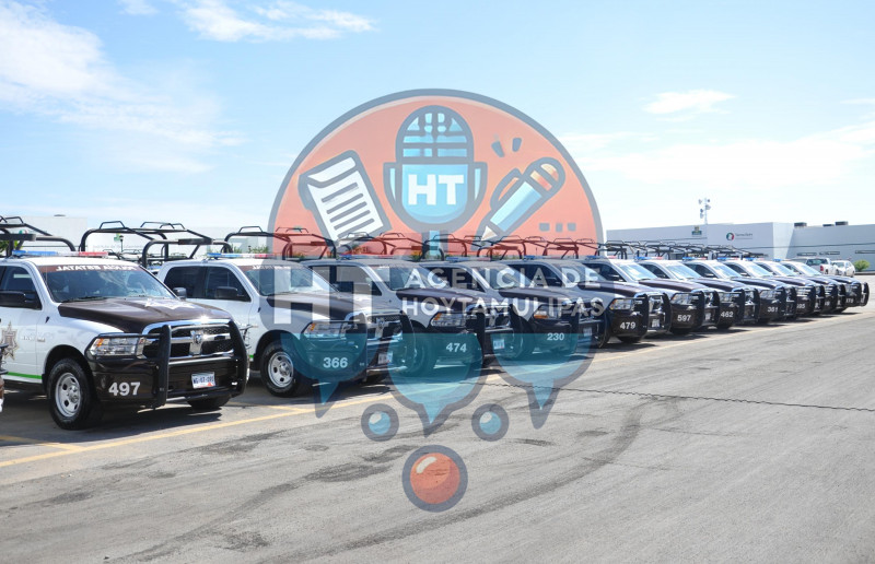 Egidio Torre Cant�, entrega apoyos