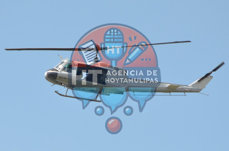 Helicoptero sobre volando 