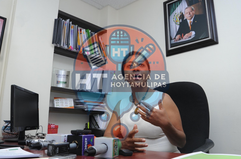 Laura Elena Gaither Jim�nez