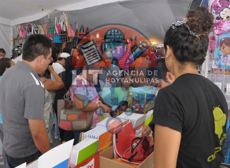 Feria de utiles escolares 