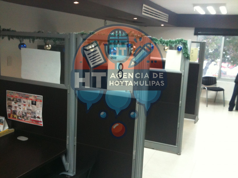 Se hunde cami�n en Madero