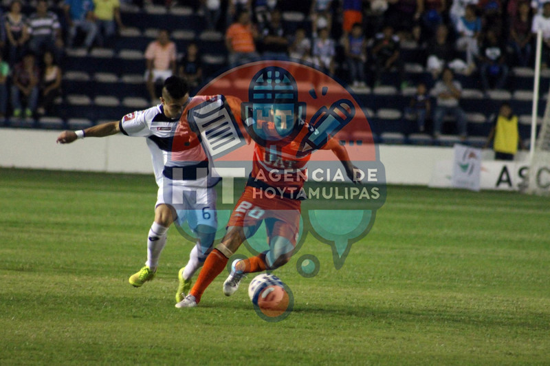 "Cl�sico" entre Correcaminos y Estudiantes de Altamira