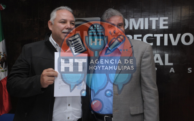 Entrega de constancia de mayoria 