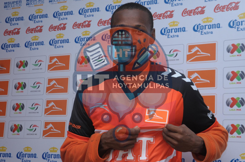 Presentan a Pablo Arzu