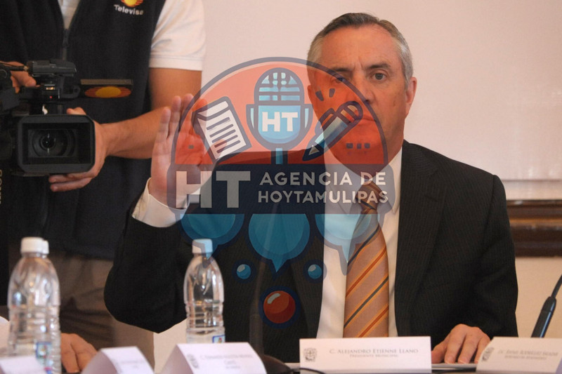 Alejandro Etienne Llano