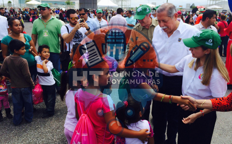 Festejan a los ni�os 