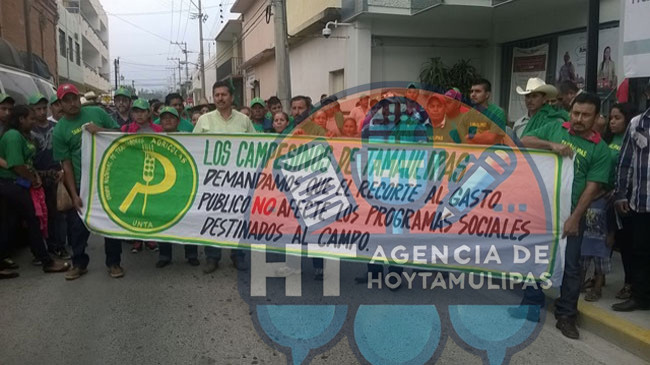 Protesta en el SAT