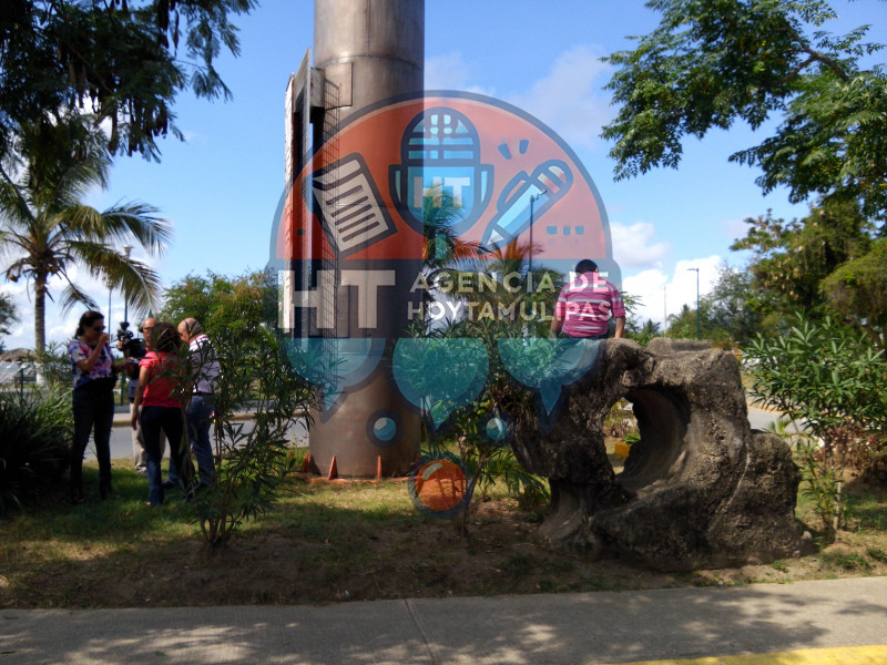 Acusan a maestra de agredir a menor especial en Altamira