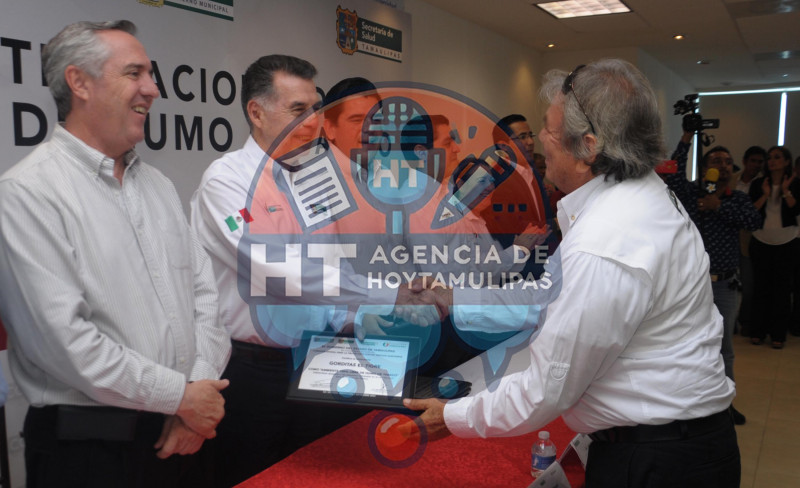 Entrega de certificaciones 