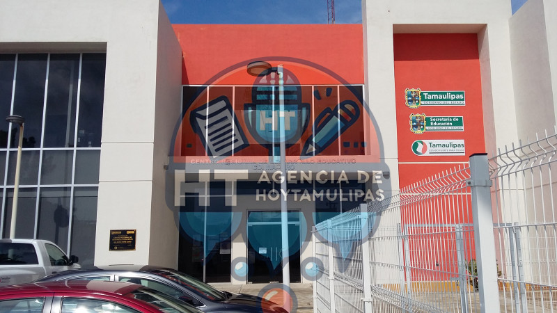 Entre quejas e incidentes se desarroll� evaluaci�n a maestros de Madero