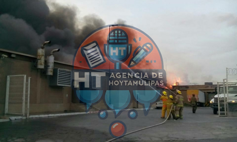Se incendia Walmart