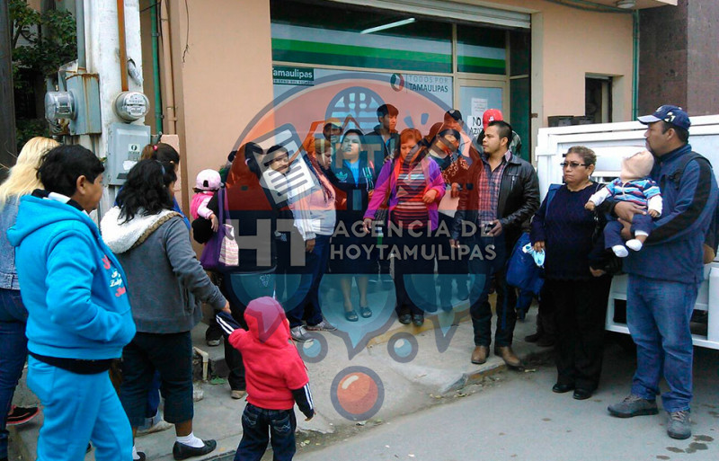 Familias exigen despensas