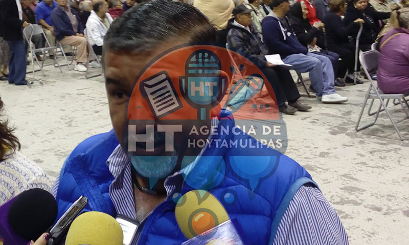 Carlos Reyes Gonz�lez