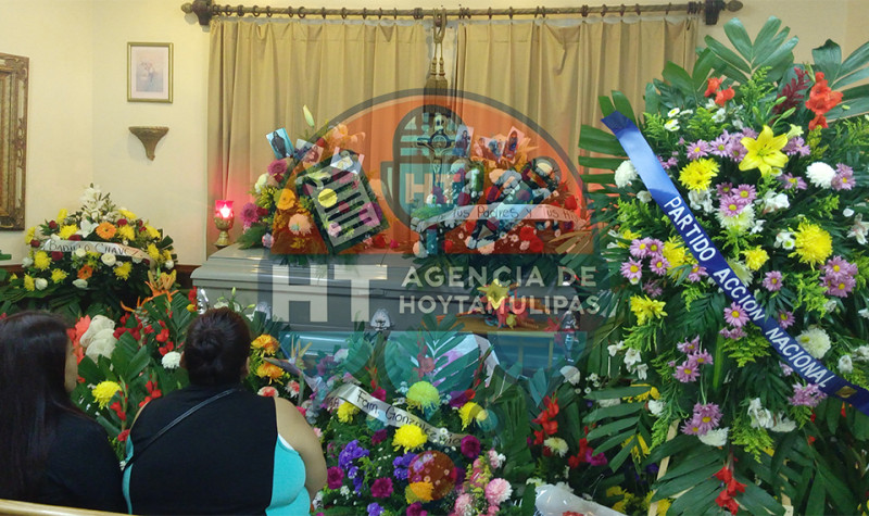 Dan �ltimo adi�s a Isamar