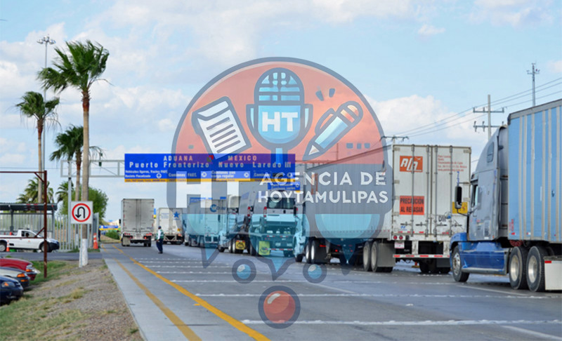 Filas kilomtricas en Puente de Nuevo Laredo