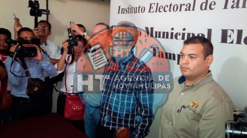 Salvador Trevi�o Aguiar