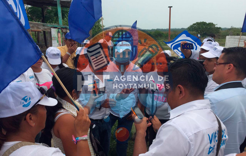 Pelean colonos y simpatizantes del PAN en Ciudad Madero