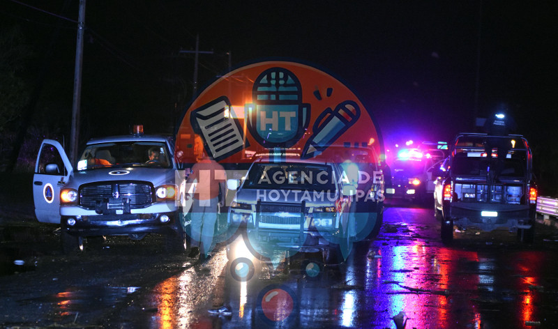 Autoridades de Tamaulipas atendiendo a los afectados por la tromba