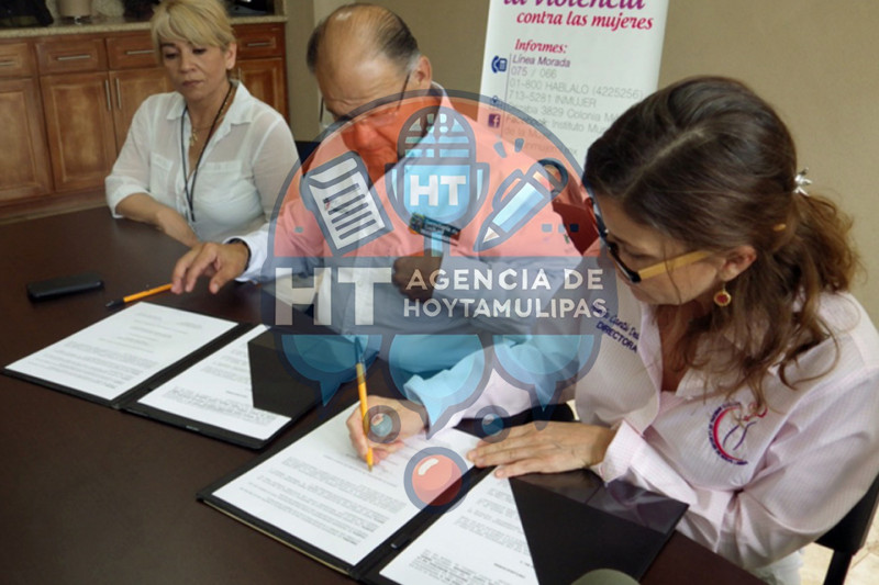 Firma de convenio IMM y Salud 